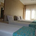 Hotel Omega