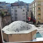 Omega Hotel 2*