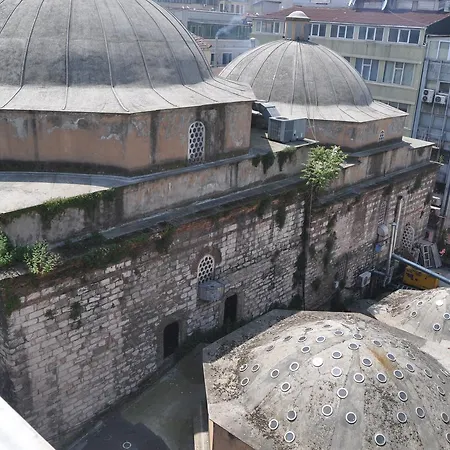 Omega 2* 이스탄불